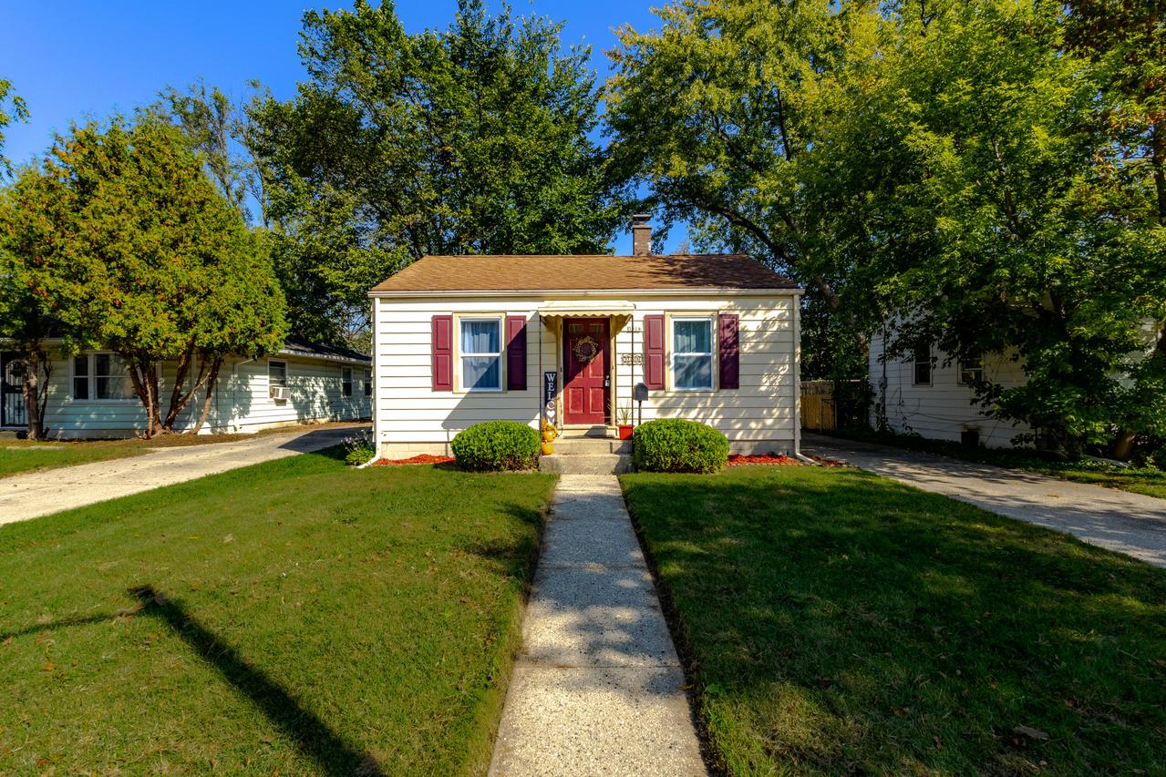 5014 N 61st St, Milwaukee, WI 53218