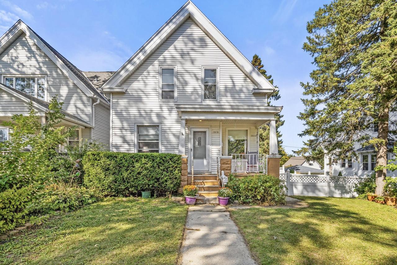 3818 E Armour Ave, Cudahy, WI 53110