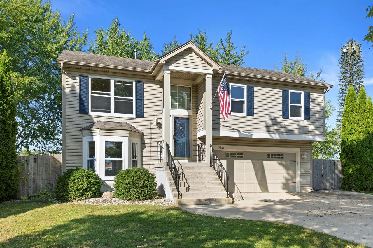 9625 63rd St., Kenosha, WI 53142