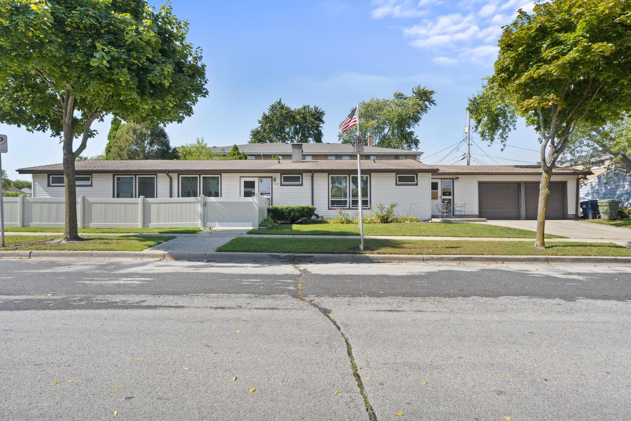 3129 S 63rd St, Milwaukee, WI 53219