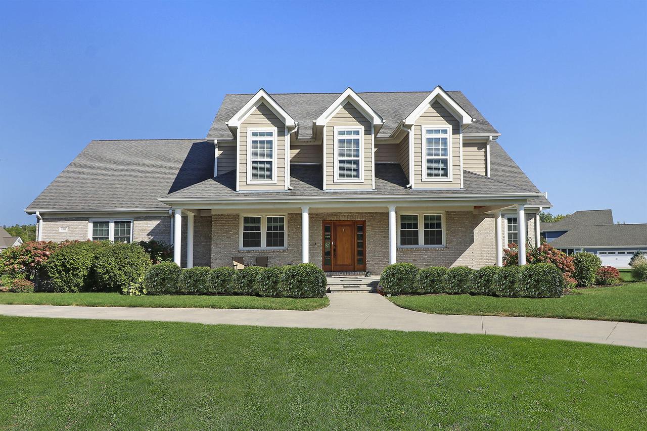 9395 226th Ave, Salem Lakes, WI 53168
