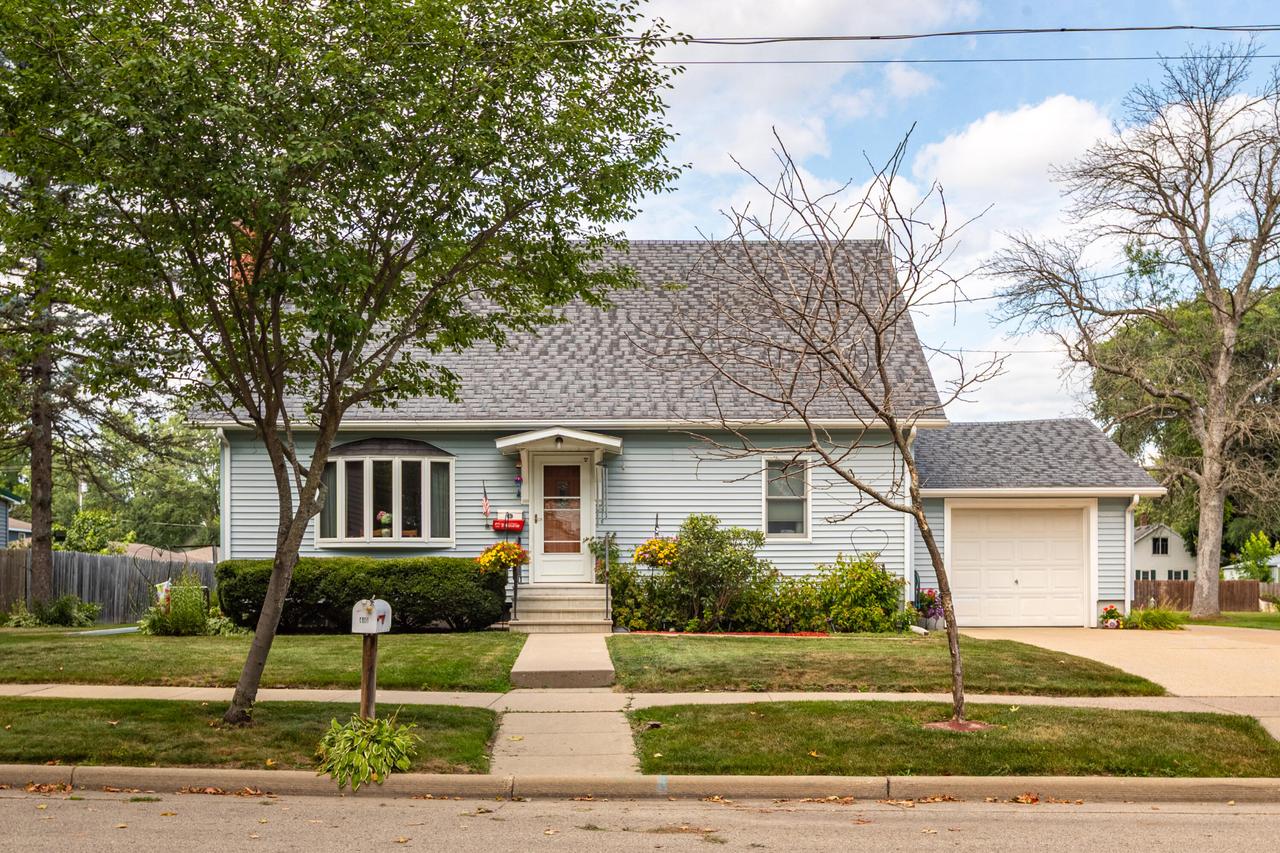 416 Sunny Ave, Sparta, WI 54656