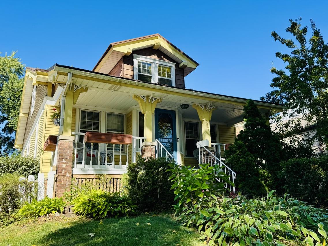 6042 W Stevenson St, Milwaukee, WI 53213