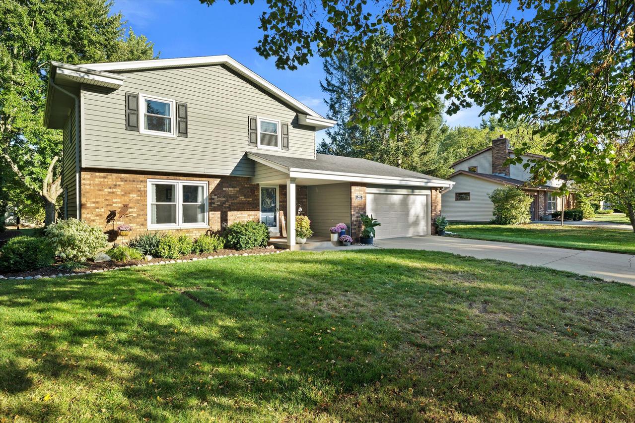 W169N10528 Pheasant Run, Germantown, WI 53022