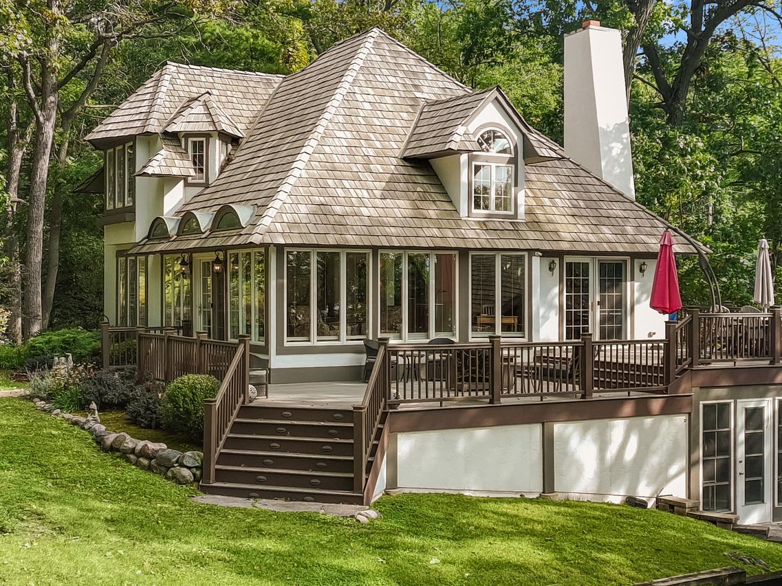 9 Dartmouth Rd, Williams Bay, WI 53191
