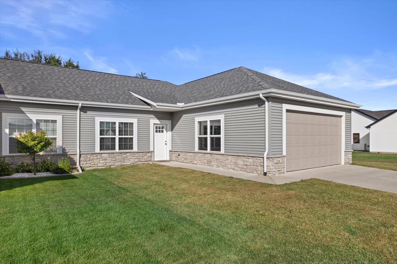 3188 S Bartells Dr, Beloit, WI 53511