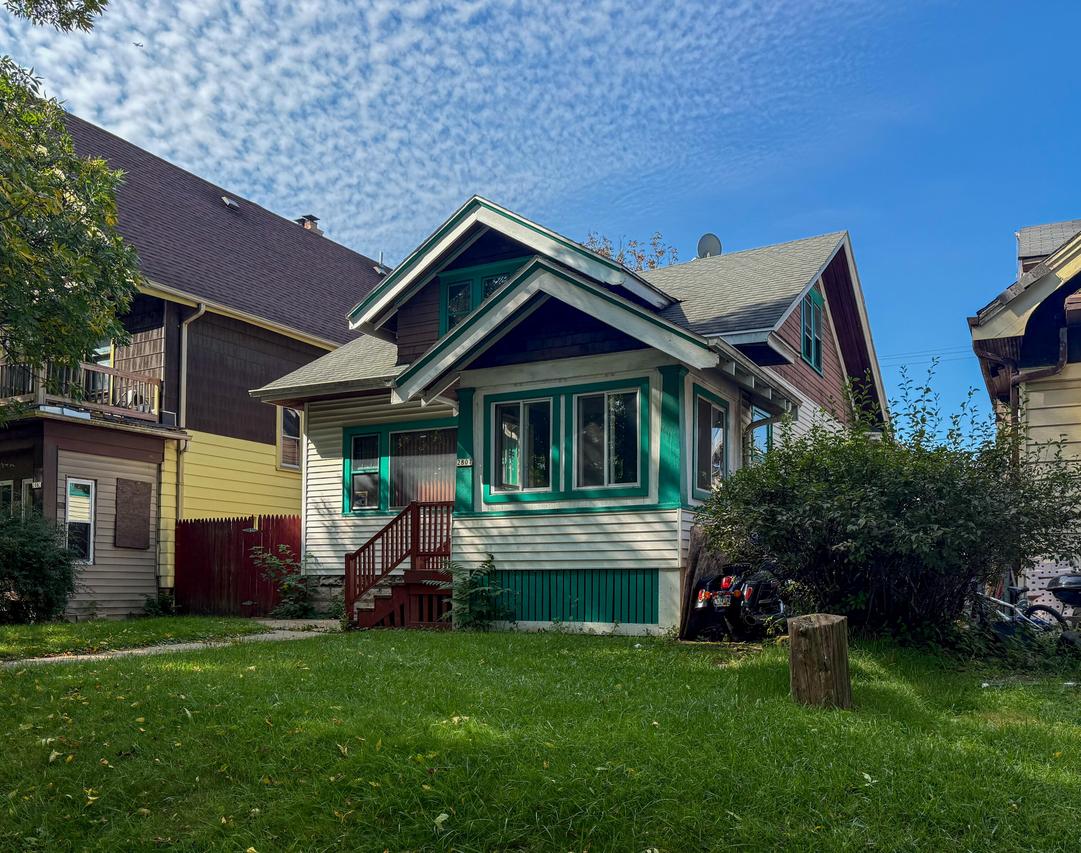 2807 N 36th St, Milwaukee, WI 53210