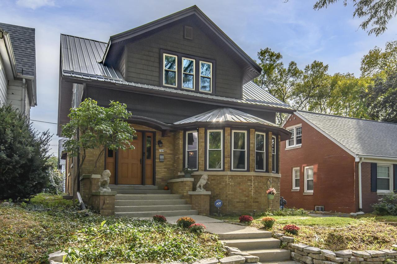 709 E Oklahoma Ave, Milwaukee, WI 53207