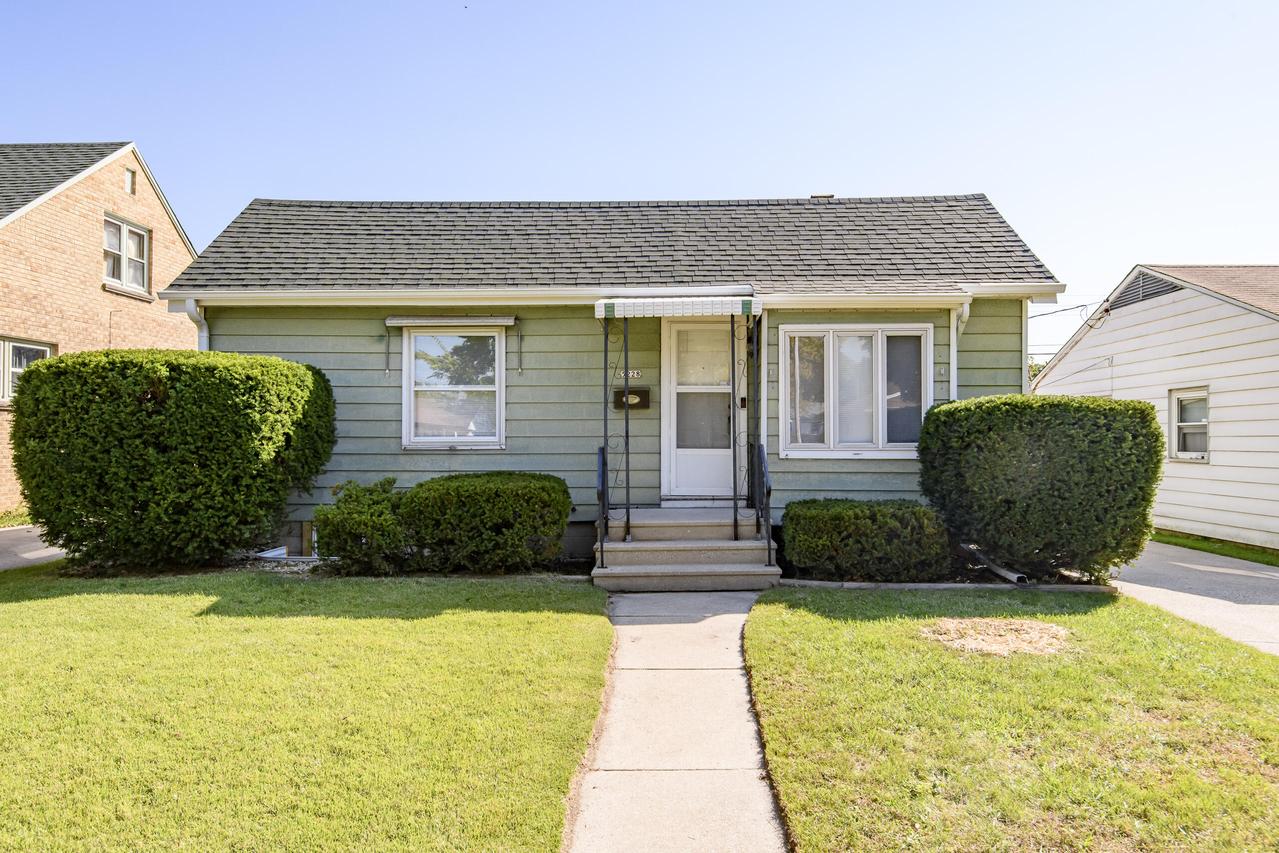 5228 N 64th St, Milwaukee, WI 53218