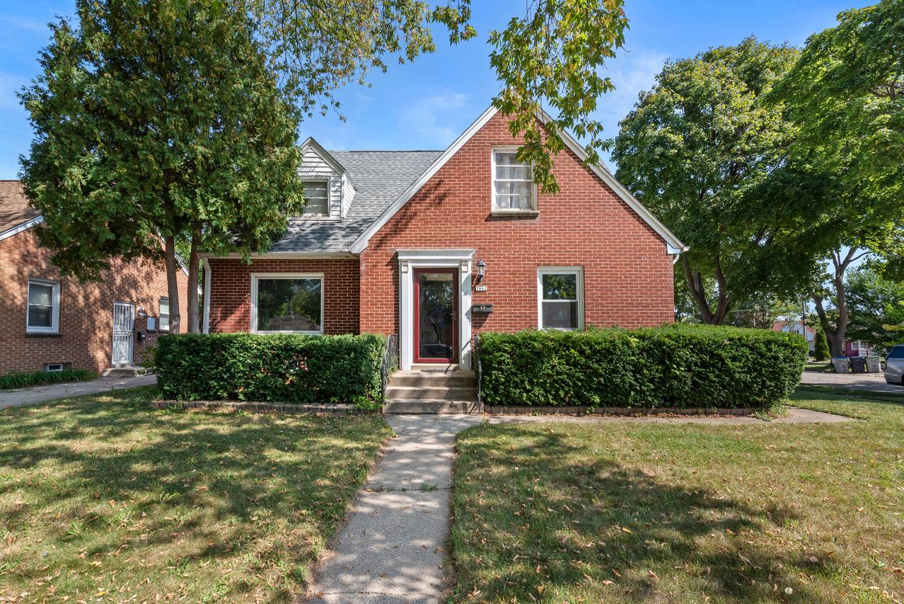 7862 W Beckett Ave, Milwaukee, WI 53218