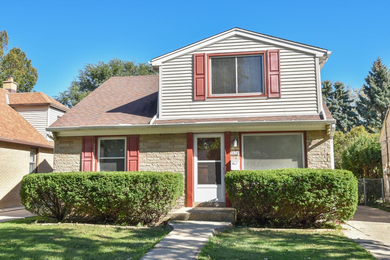 3028 N 76th St, Milwaukee, WI 53222