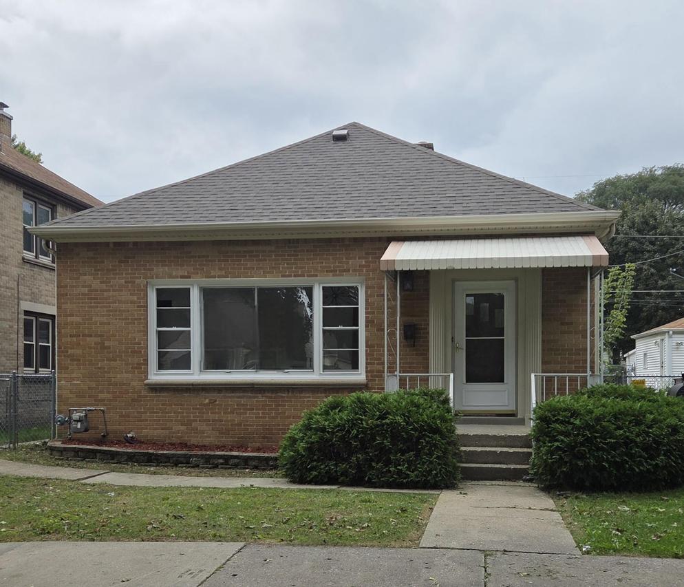 3825 N 58th Blvd, Milwaukee, WI 53216