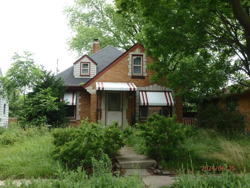 3766 N 77th St, Milwaukee, WI 53222