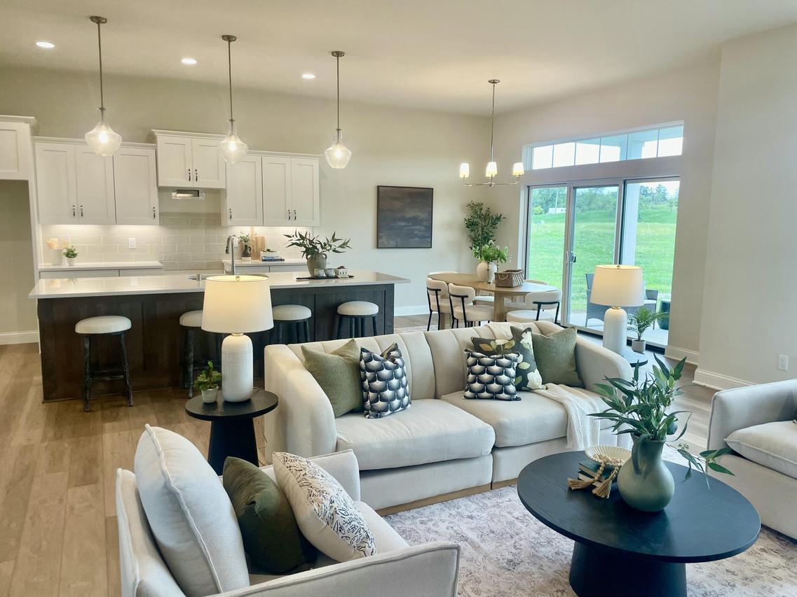 1723 N River Cir, River Hills, WI 53217