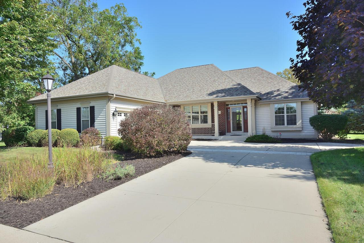 1331 Wood Creek, Oconomowoc, WI 53066