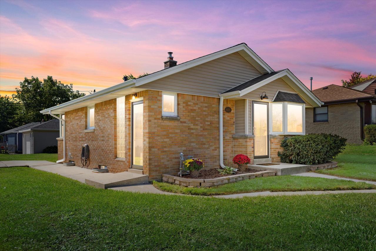 605 Sherman Ave, South Milwaukee, WI 53172