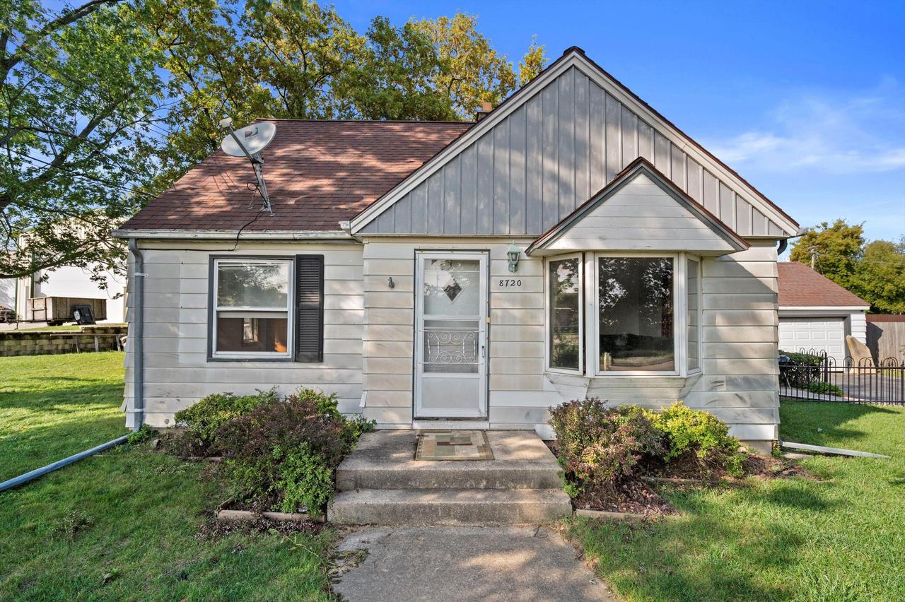 8720 W Kaul Ave, Milwaukee, WI 53225