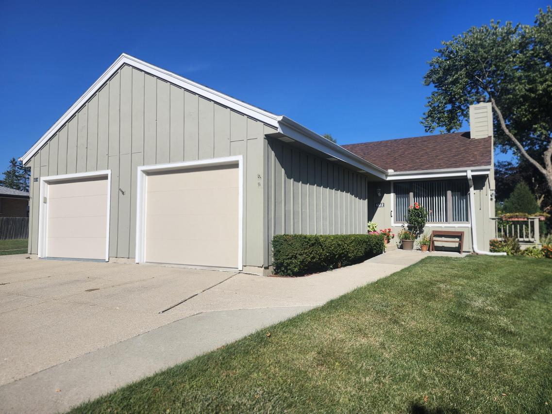 6512 W Dodge Pl, Milwaukee, WI 53220