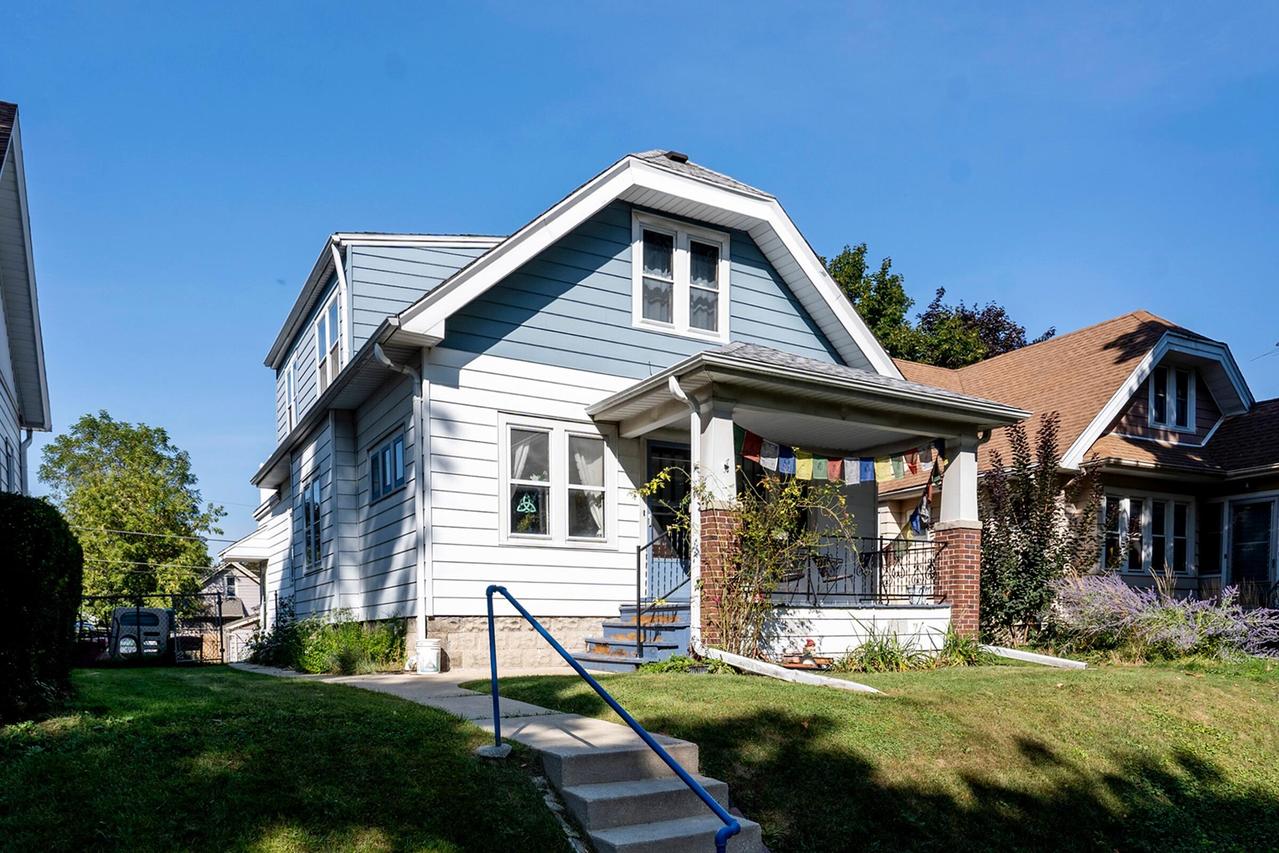 3669 S Herman St, Milwaukee, WI 53207