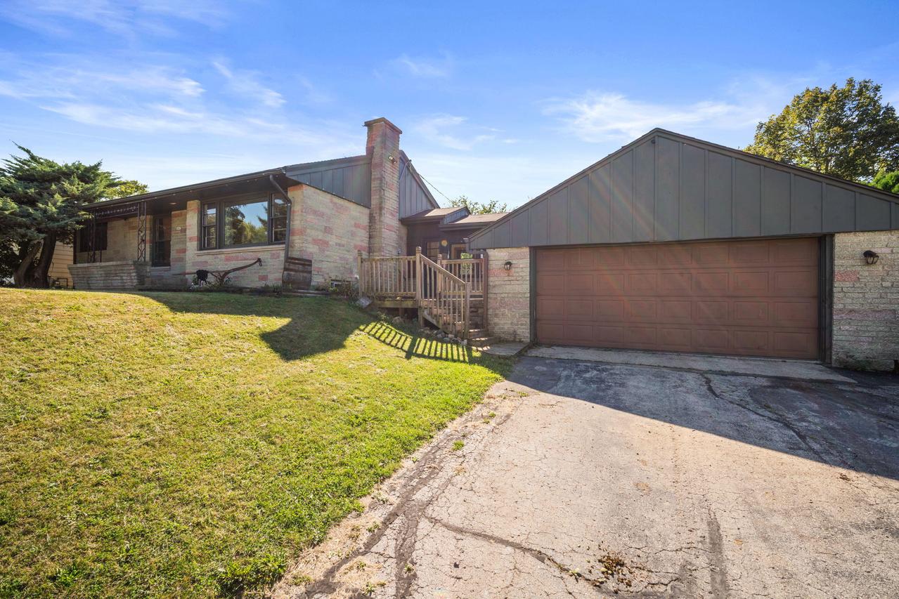 2403 W Alvina Ave, Milwaukee, WI 53221