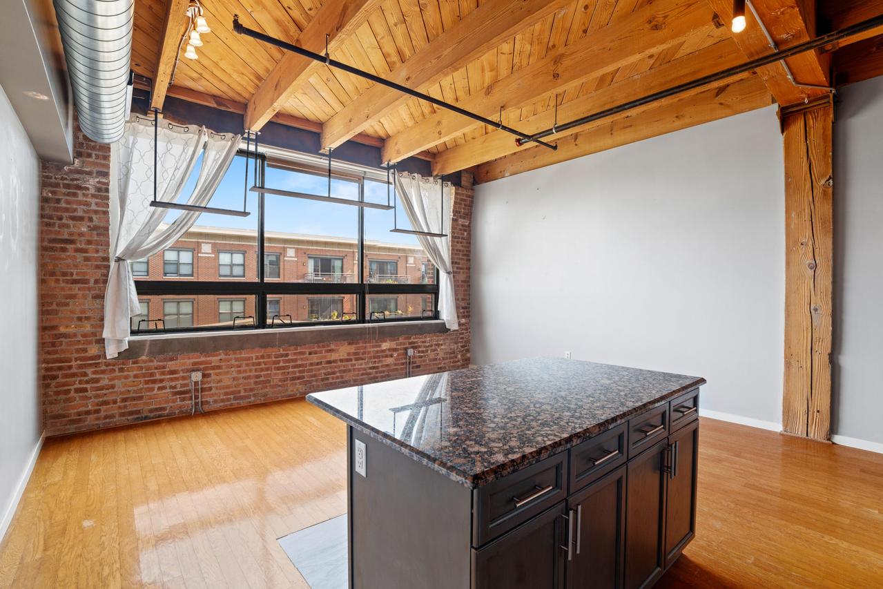 234 E Reservoir Ave ##506, Milwaukee, WI 53212