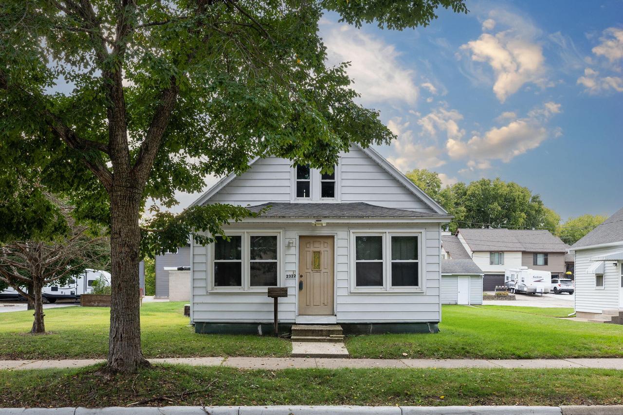 2322 13th St, La Crosse, WI 54601