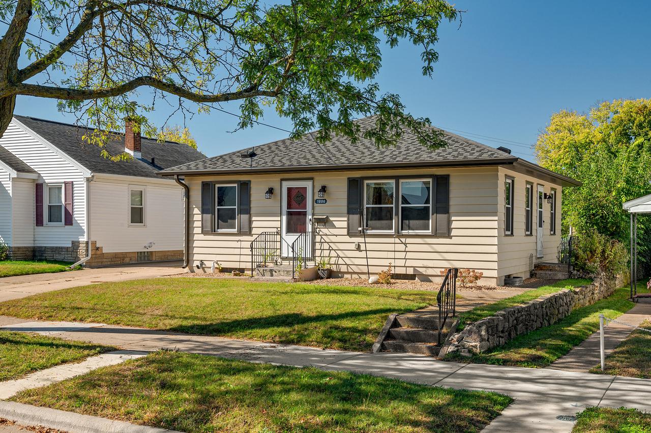 1806 21st St, La Crosse, WI 54601