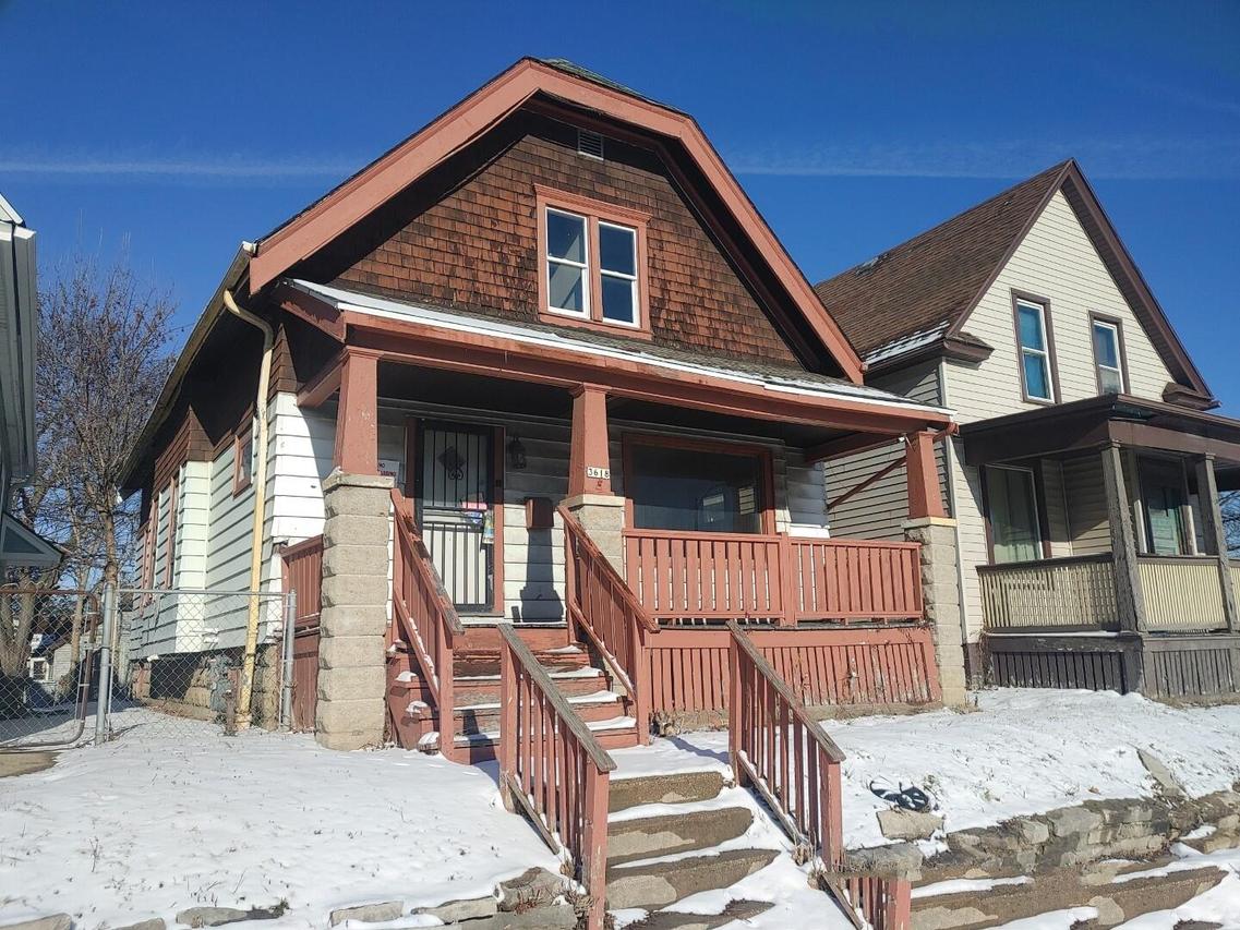 3618 W Burleigh St, Milwaukee, WI 53210