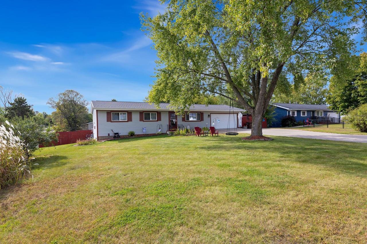 518 Birch St, Onalaska, WI 54650