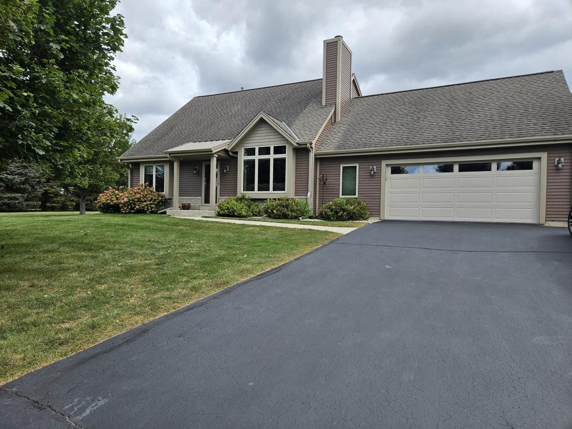 W223S9880 Big Bend, Vernon, WI 53103