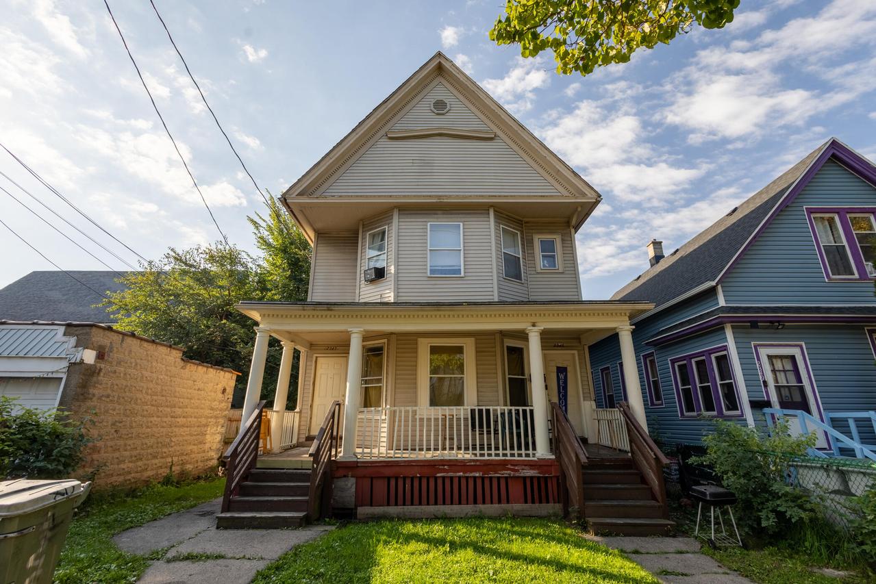 2343 W Becher St #2345, Milwaukee, WI 53215