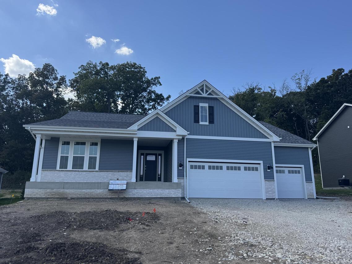 528 Kiddle Ln, Union Grove, WI 53182