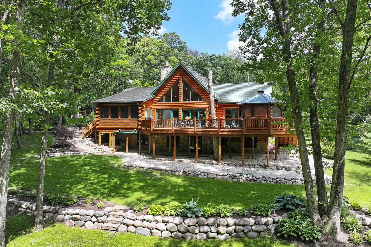 W7564 Oak Ridge, Richmond, WI 53115