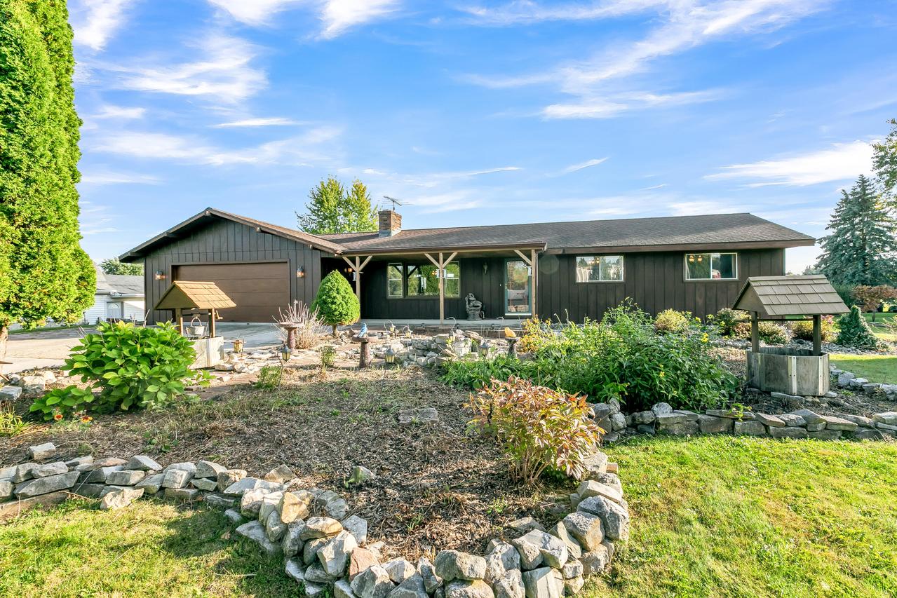 15 E Park Ave, Kiel, WI 53042