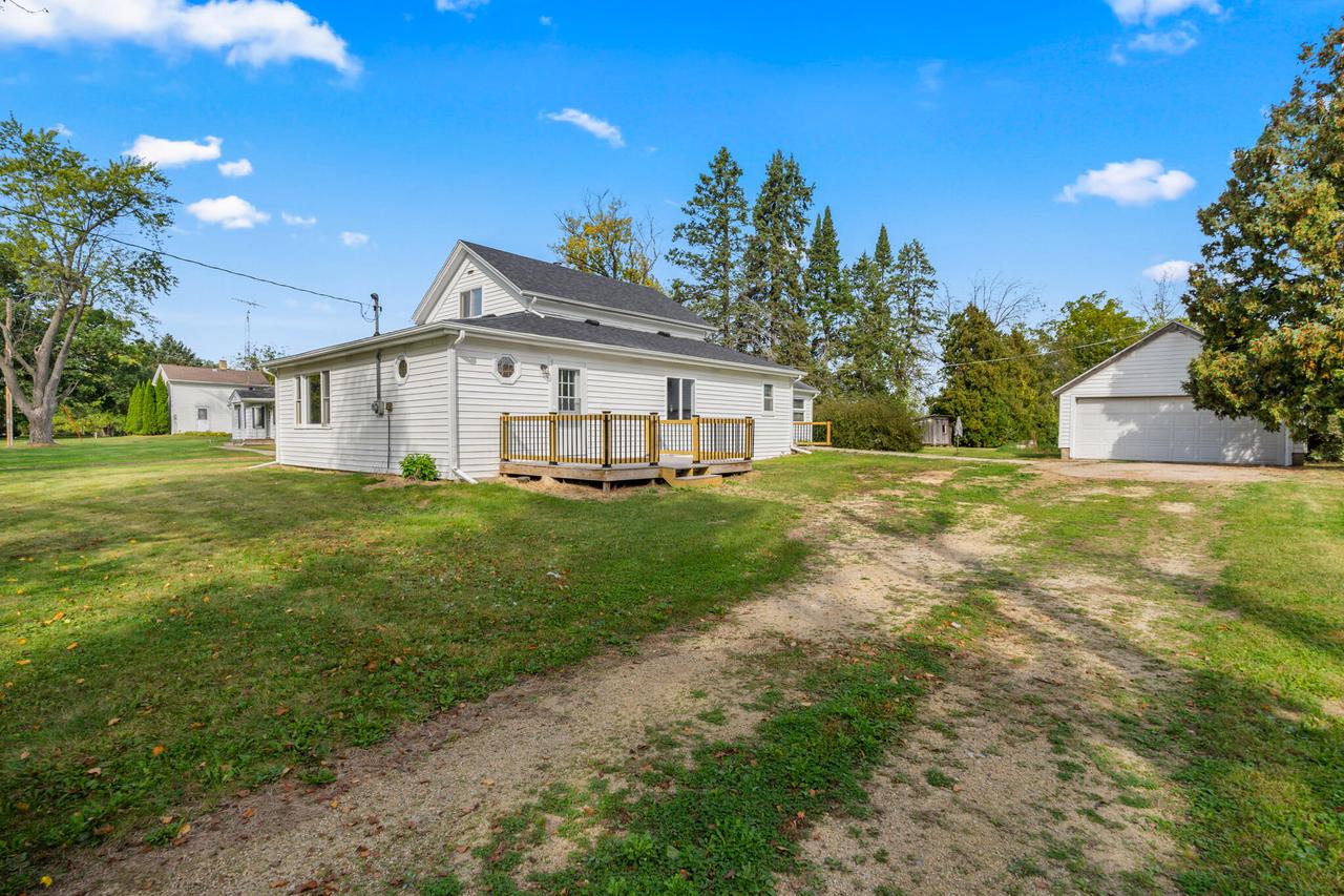 W9526 Clinton St, Darien, WI 53114
