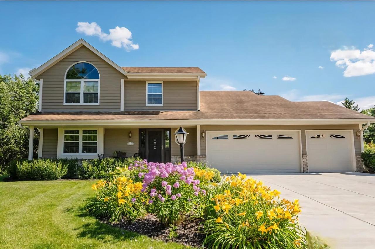 N104W14459 Heritage Hills, Germantown, WI 53022