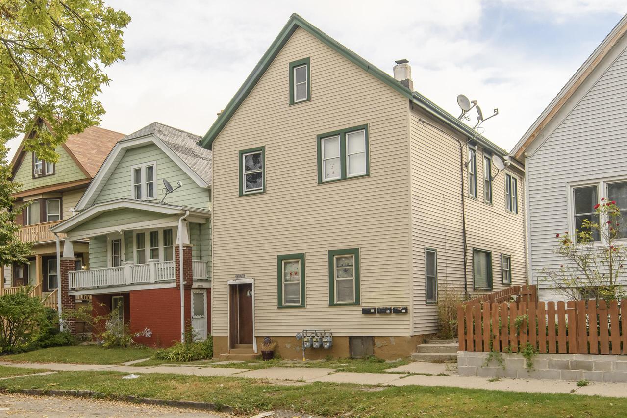 1936 S 7th St, Milwaukee, WI 53204