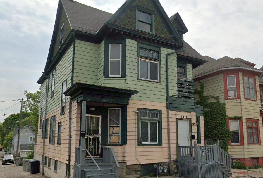 1912 N 27th St #1914, Milwaukee, WI 53208