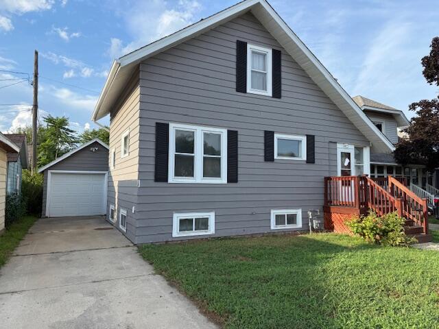 1712 70th St, Kenosha, WI 53143