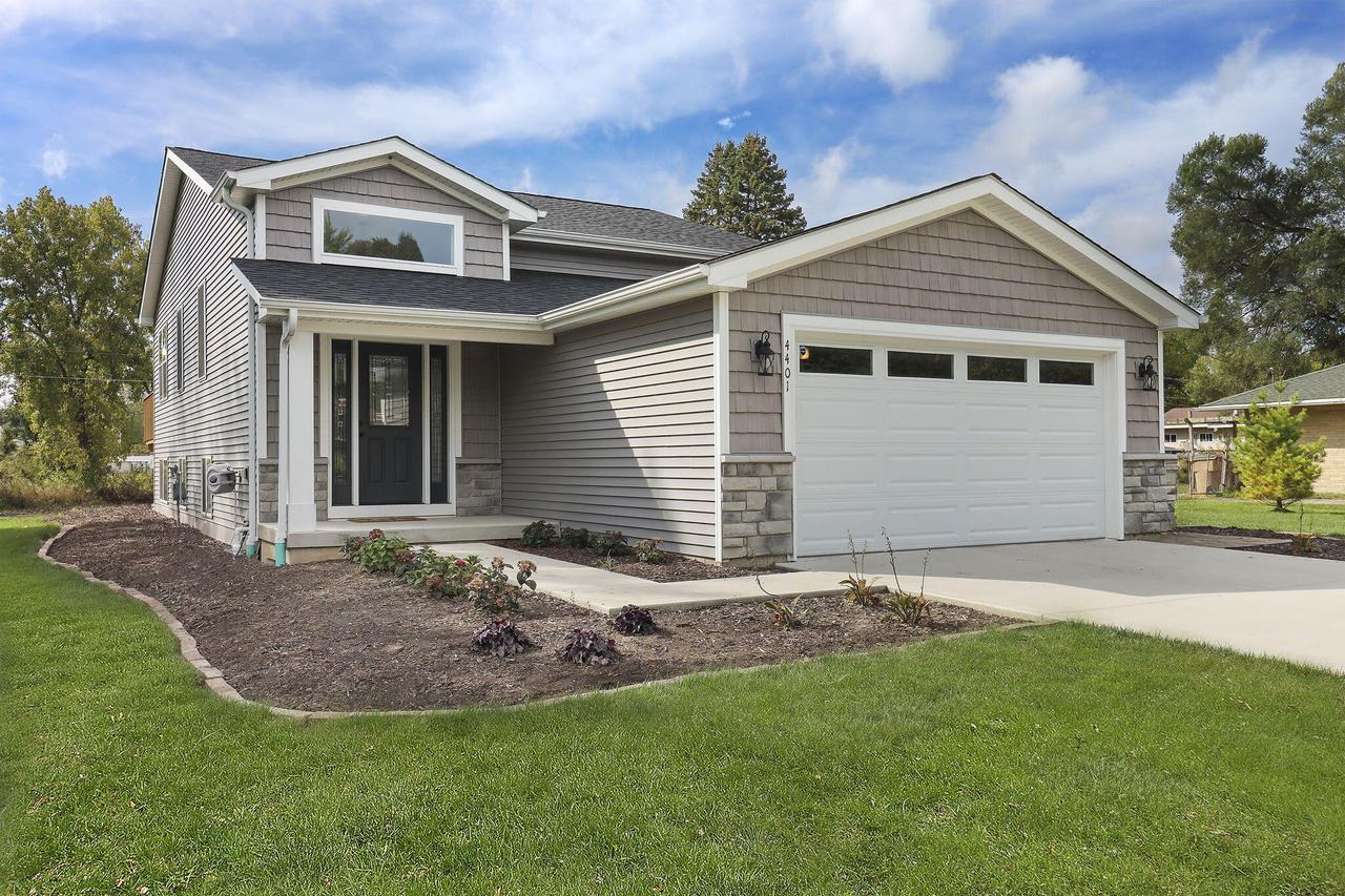 4401 122nd St, Pleasant Prairie, WI 53158