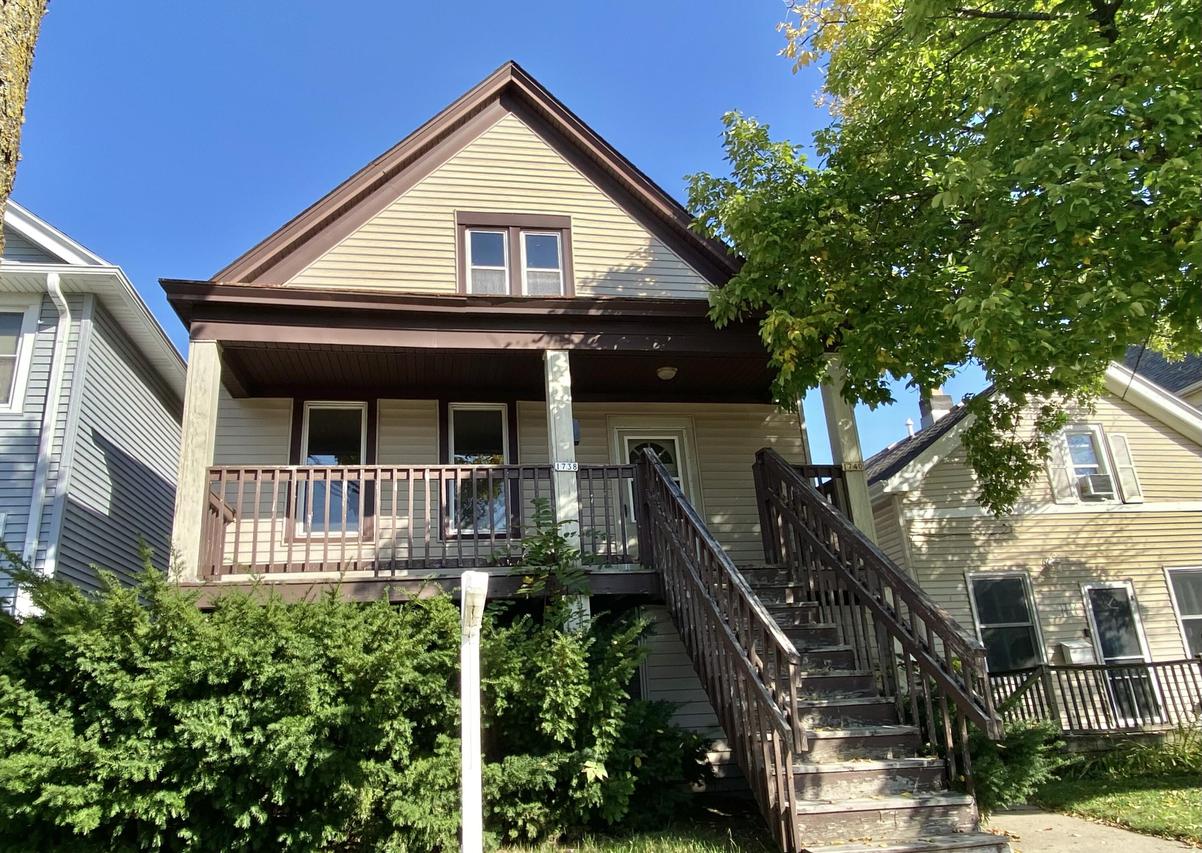 1738 S 66th St, Milwaukee, WI 53214