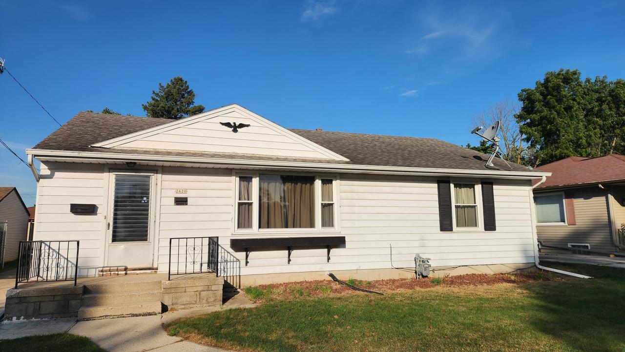 2620 S 16th St, Sheboygan, WI 53081