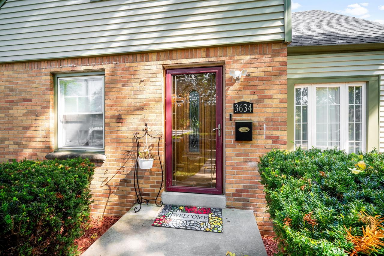3634 N 61st St, Milwaukee, WI 53216