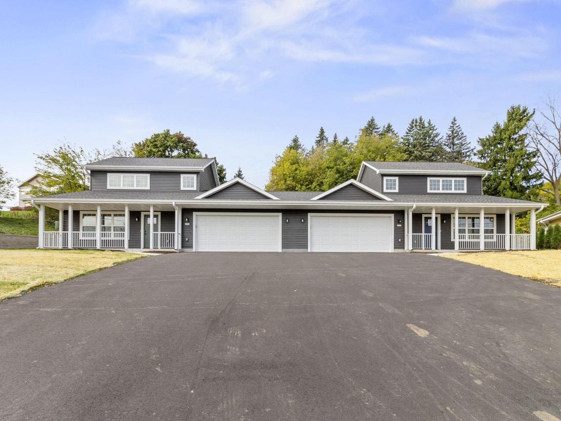 1914 River Dr, West Bend, WI 53090