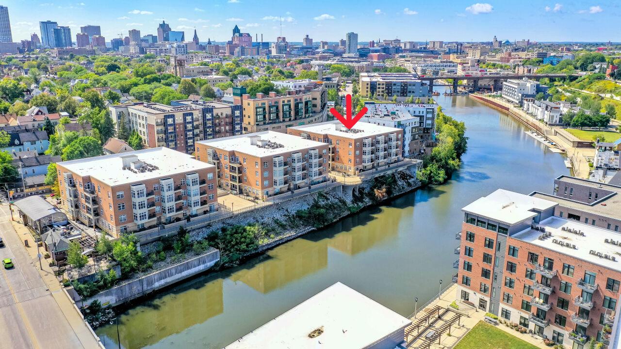 1905 N Water St #207, Milwaukee, WI 53202