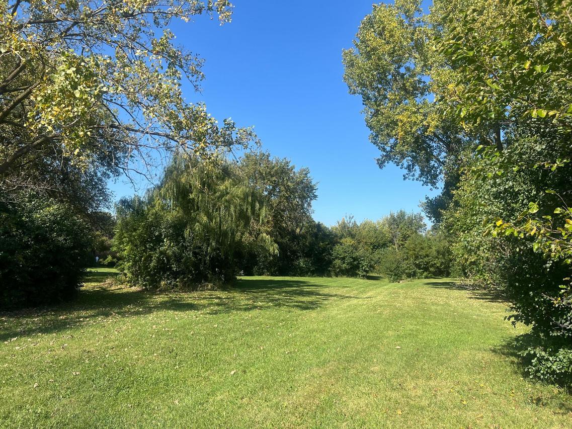 3950 W College Ave, Greenfield, WI 53221