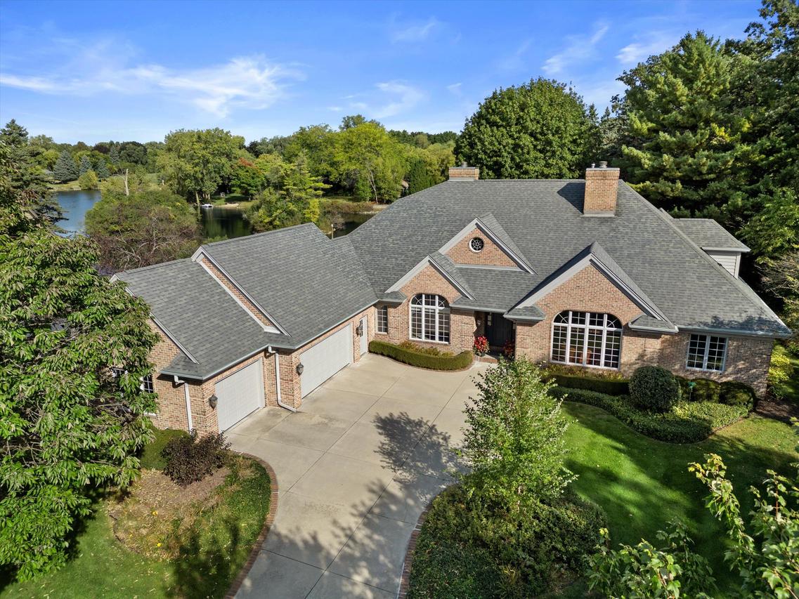 3330 Raymond Ct, Mount Pleasant, WI 53405