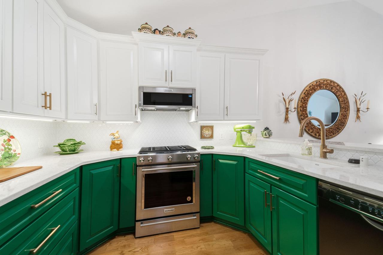 2135 Pine Ridge #D, Grafton, WI 53024