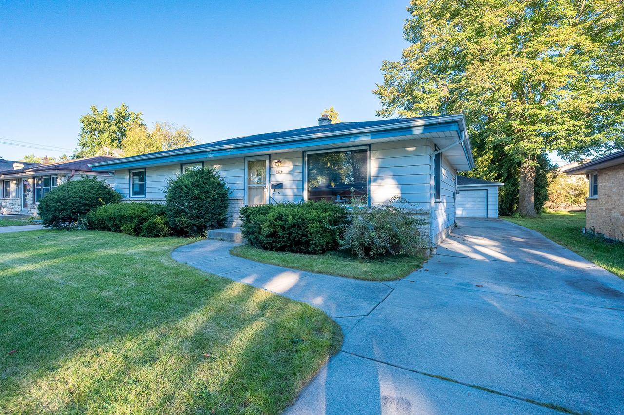 3538 S 96th St, Milwaukee, WI 53228