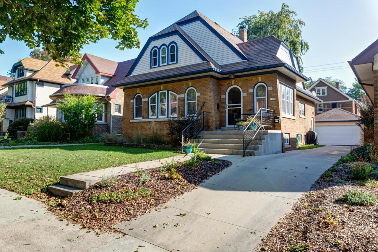 2338 N 58th St #2338 A, Milwaukee, WI 53210